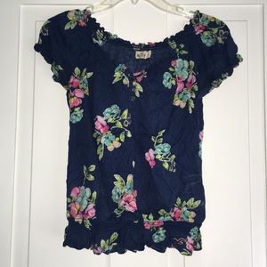 Hollister Floral Top!!
